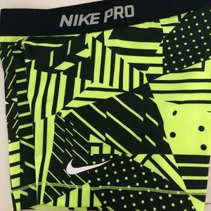 Nike Pro Dri-Fit size M
